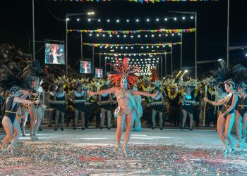 Carnaval de Chimbas 2026: inicio multitudinario y ovación total para Mari Mari