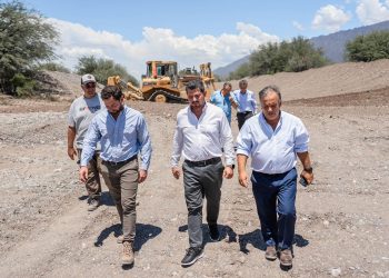 Orrego anunció $1.000 millones para asistir a municipios afectados por el temporal