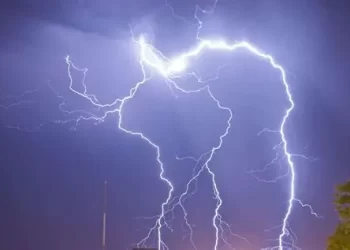 Tragedia: una joven de 17 años murió tras ser alcanzada por un rayo en plena tormenta eléctrica