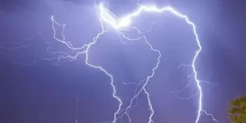 Tragedia: una joven de 17 años murió tras ser alcanzada por un rayo en plena tormenta eléctrica