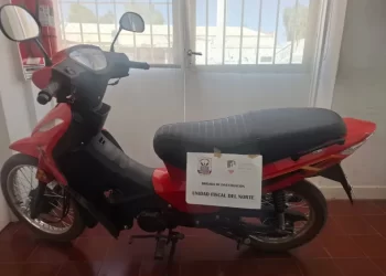 Recuperaron una moto en un descampado pero el acusado no fue detenido