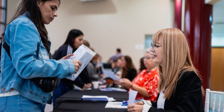 Cómo será el operativo de reubicación de estudiantes secundarios que realizará Educación