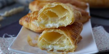 Hojaldres de queso: la receta fácil y rápida para preparar un snack casero en pocos minutos