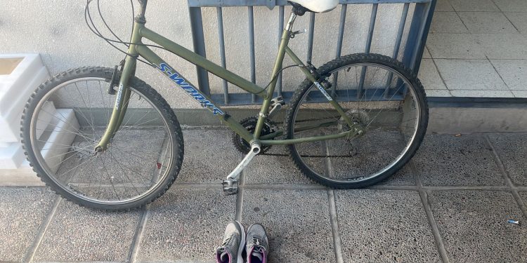 Detienen a un joven de 18 años por amenazas con arma blanca en Plaza Laprida