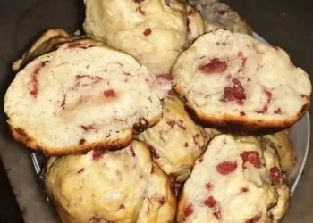 Pancitos de salame caseros: la receta fácil y económica ideal para la merienda