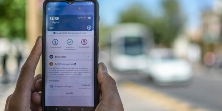 Viajar en colectivo en San Juan: cómo pagar con el celular y obtener hasta $10.000 de reintegro con SUBE
