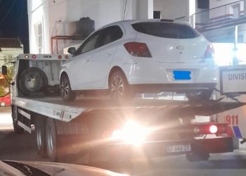 Eficaz operativo policial permitió recuperar un auto sustraído
