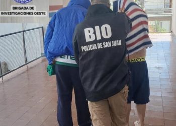 Operativo en Rivadavia: detienen a dos hermanos y secuestran drogas, armas y objetos robados