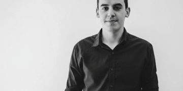 Fernando Fernández: el escritor sanjuanino que conquista lectores con “A corazón abierto”