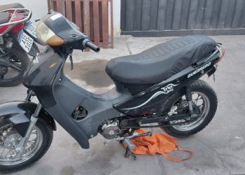 Operativo en Rawson: secuestran moto robada y buscan a un sospechoso prófugo