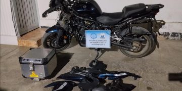 Recuperan motocicleta robada en Chimbas: estaba siendo desmantelada en un descampado