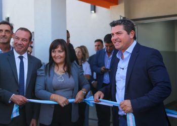Orrego encabezó la inauguración de un Centro de Salud que beneficiará a más de 11.800 vecinos