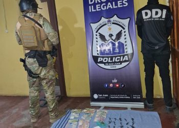 Operativo antidrogas en Rawson: cae un hombre con cocaína, marihuana y dinero