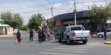 Caucete: mujer y sus dos hijas chocaron contra una Amarok en pleno cruce peligroso