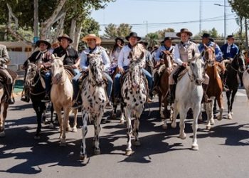 Orrego encabezó la Cabalgata de la Fe a la Difunta Correa