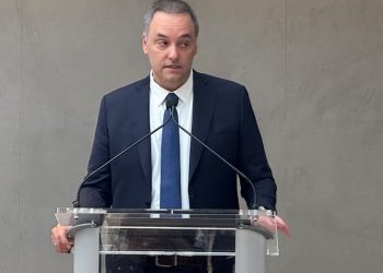 Manuel Adorni volvió a pedir disculpas por el viaje de su esposa a Nueva York: “Fue una pésima decisión”