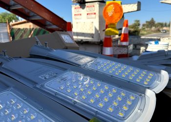 Avanza la iluminación en 9 de Julio: instalan luces LED en Alto de Sierra