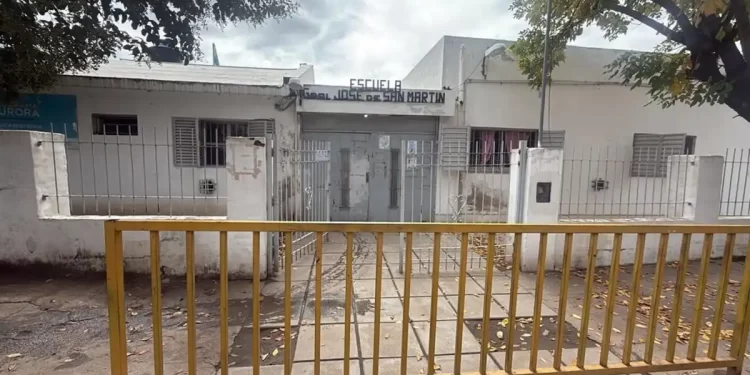 Tragedia en una escuela: un niño de 11 años, se descompensó en el recreo y murió