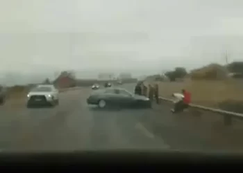 Accidente en Ruta 20: chocaron un auto y un micro de larga distancia en Caucete