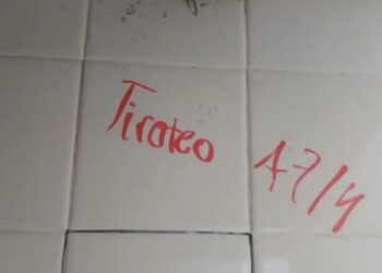 Alumno amenazó con tirotear a docentes: hallaron armas en su casa