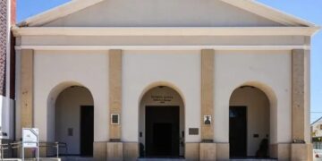 Le cortaron la luz a una parroquia: suspendieron misas y apuntaron contra el municipio