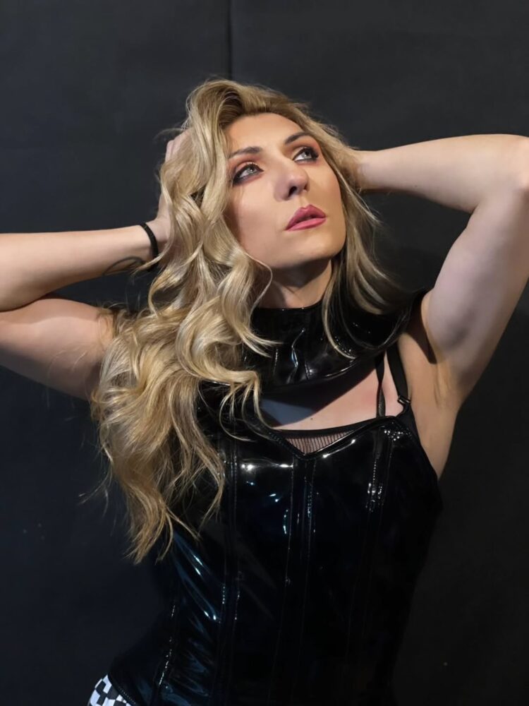 Shantal Buenamaison, la bailarina que deslumbra con sus presentaciones