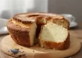 Receta viral: torta de 14 cucharadas sin horno, esponjosa y lista en minutos