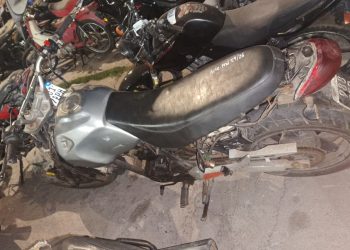 Recuperan una moto robada que había sido abandonada en la vía pública
