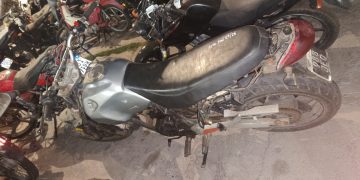 Recuperan una moto robada que había sido abandonada en la vía pública