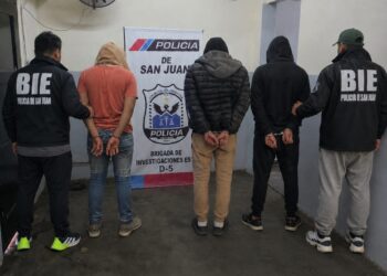 Violencia en 25 de Mayo: balearon una vivienda y cayeron con marihuana y arma