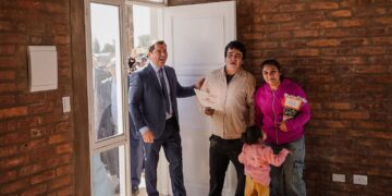 Con la entrega de un nuevo barrio, el Gobierno de San Juan genera más oportunidades de acceso a la vivienda para las familias de Chimbas