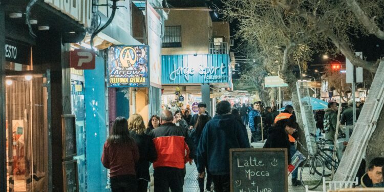 Rawson informó cómo se desarrollarán los servicios durante el fin de semana largo