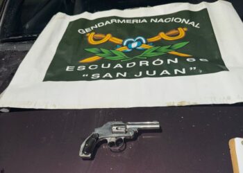 Detenido en Caucete: llevaba un revólver en su camioneta y quedó preso