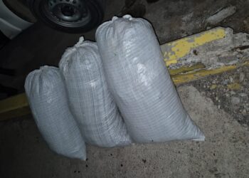 9 de Julio: tres hombres huyeron tras sustraer pasas y la Policía logró recuperarlas