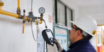 Comenzó el plan de mantenimiento de redes de gas en las escuelas