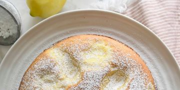 Torta Nua: la receta fácil del bizcochuelo con crema pastelera que es furor en la merienda