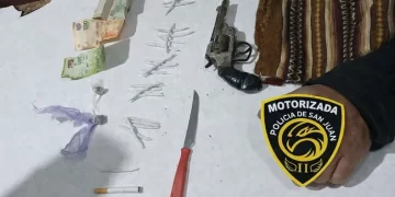 Cayó en Rawson: lo atraparon armado y con droga tras intentar escapar de la Policía