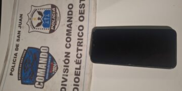 Tres jóvenes terminaron detenidos tras robarle el celular a un adolescente