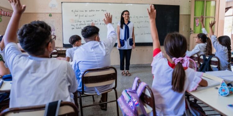 Docentes cobrarán este sábado Ingreso a la Docencia y Traslados