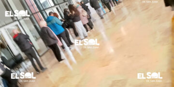 Largas filas en el Teatro del Bicentenario para conseguir entradas para la Gala Patria “Hilos de Revolución”