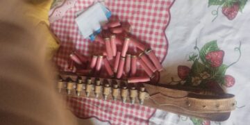 Allanamiento en Caucete: secuestran una escopeta y municiones