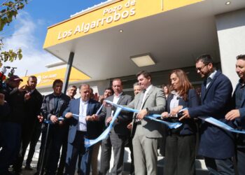 Orrego inauguró en Caucete la ampliación y remodelación de un centro de salud para dar más servicios y mejor atención