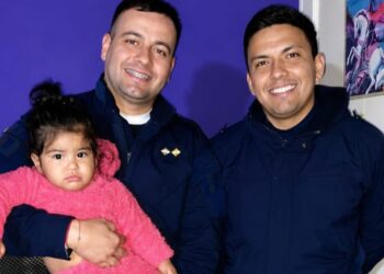 Policías salvaron a una bebé de 1 año