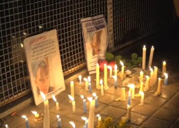 Dolor por Agostina Vega: vecinos crearon un santuario con velas y mensajes