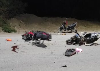Motociclista murió tras fuerte choque entre dos motos