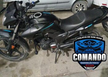 Rivadavia: abandonan moto y partes de bicicletas al ver a la Policía