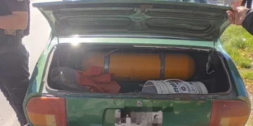 Caucete: rompió el baúl de un auto para robar y terminó aprehendido