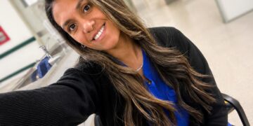 Valeria Díaz, la enfermera de San Juan que transforma el cuidado de bebés en una experiencia única
