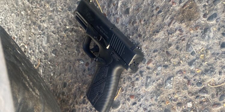 Robo en Capital: recuperan objetos sustraídos y hallan una pistola abandonada