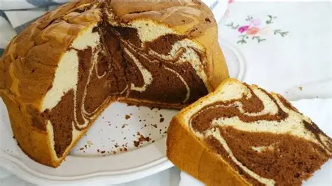 Bizcochuelo marmolado sin azúcar ni harina: la receta fácil y saludable furor